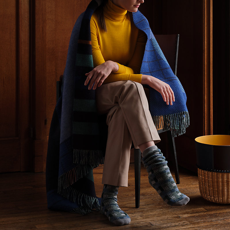 【プレゼントにも最適】HERMES Sherwood ソックス Hermes Unisex Sherwood Socks in Bleu Denim Cashmere | Mightychic
